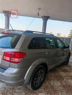 دودج جورني